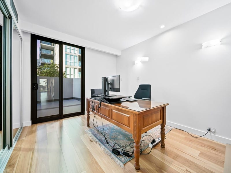 10/90 Terrace Road, East Perth