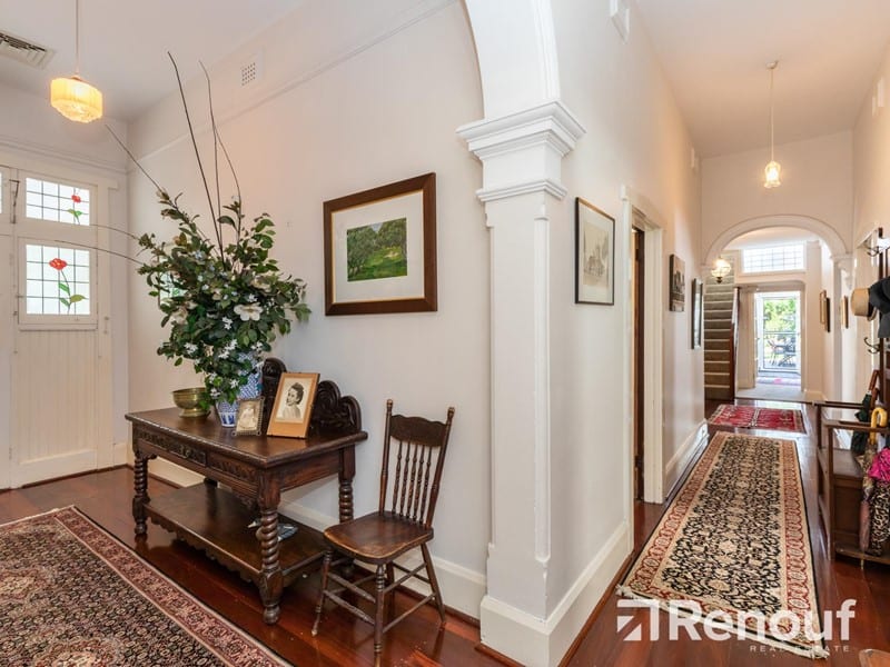 10 Wood Street, Swanbourne