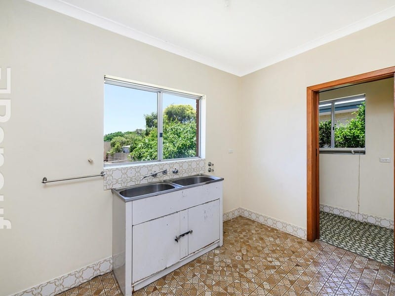 11 Morrison Road, Woodbridge