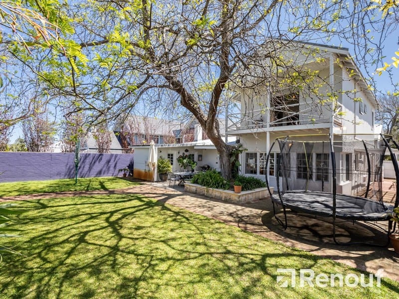 10 Wood Street, Swanbourne
