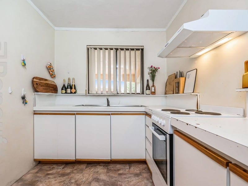 1/28 Caporn Street, Crawley
