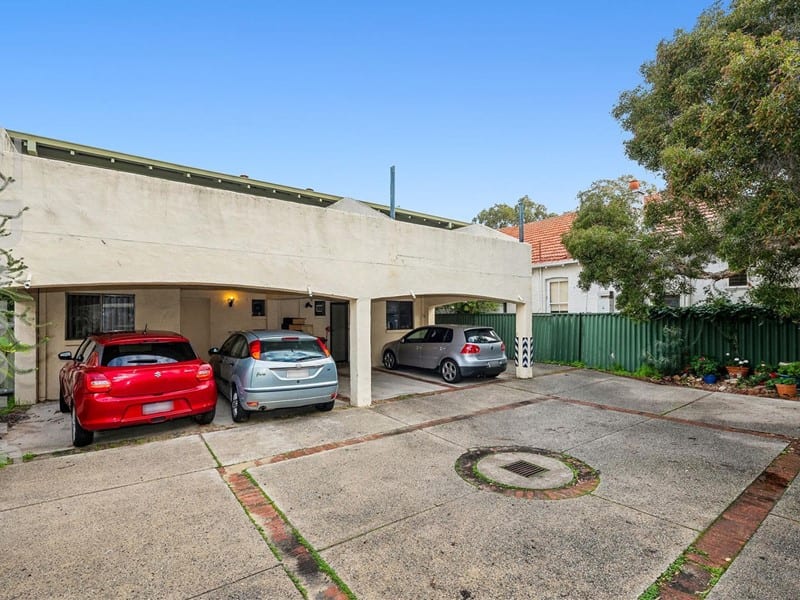 1/28 Caporn Street, Crawley