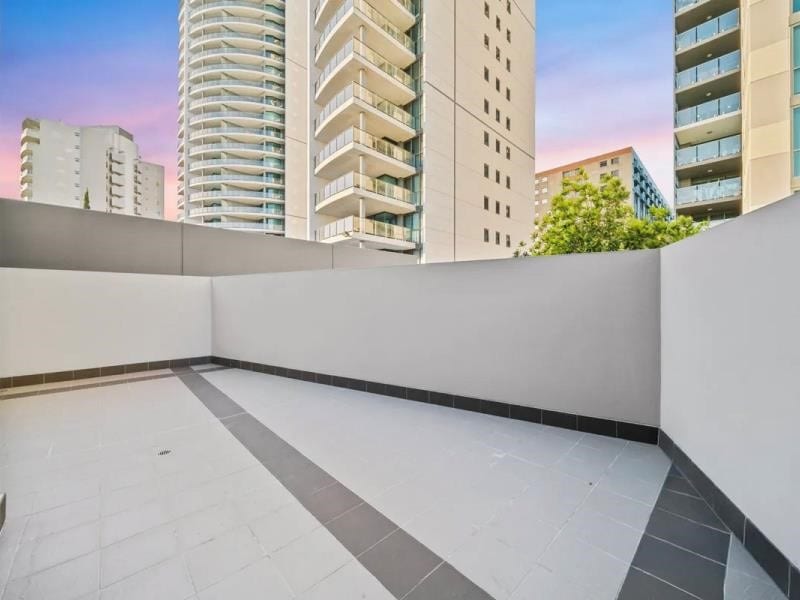 10/90 Terrace Road, East Perth