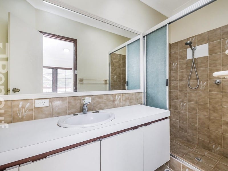 4/7 The Avenue, Crawley