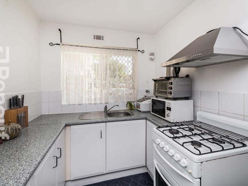 5/25 The Avenue, Crawley