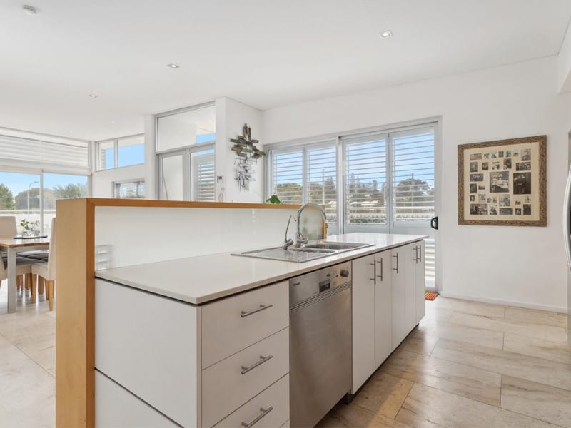 11/30 Jarrad Street, Cottesloe