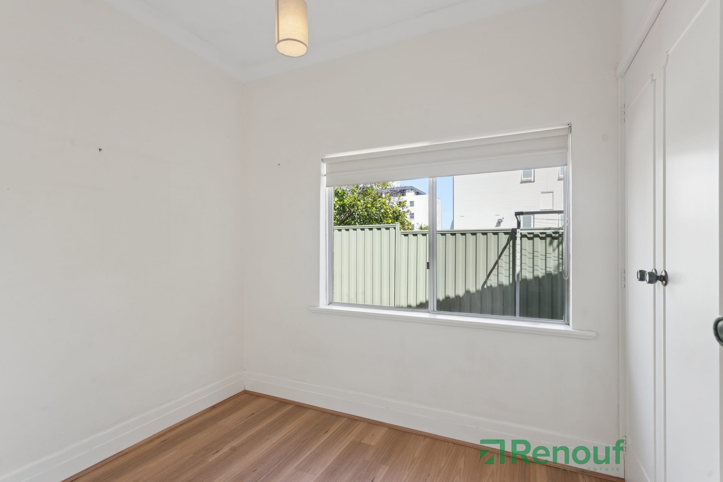 2 De Bernales Walk, Cottesloe