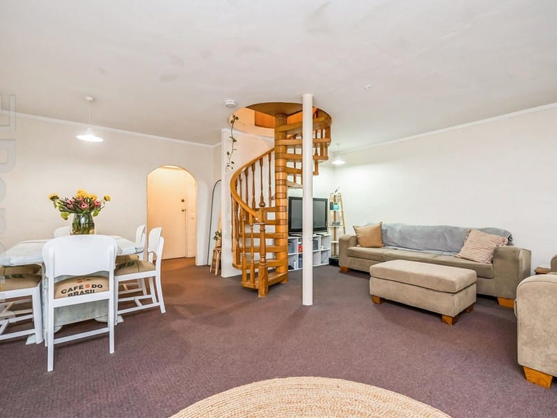 1/28 Caporn Street, Crawley