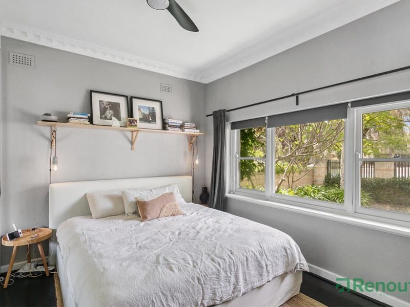 6 Deakin Street, Swanbourne