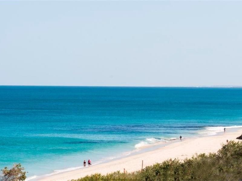 Curtin Avenue, Cottesloe