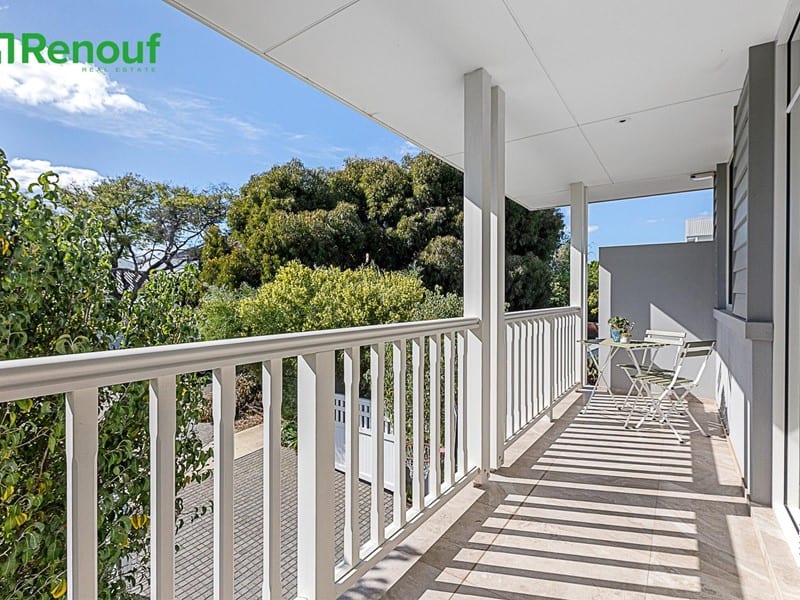 20 Swansea, Swanbourne