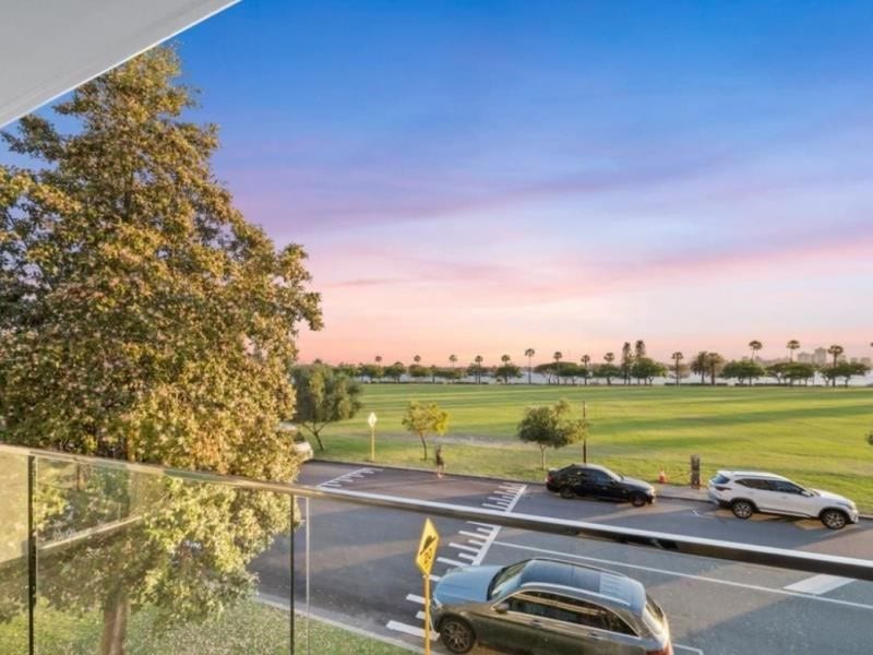 10/90 Terrace Road, East Perth