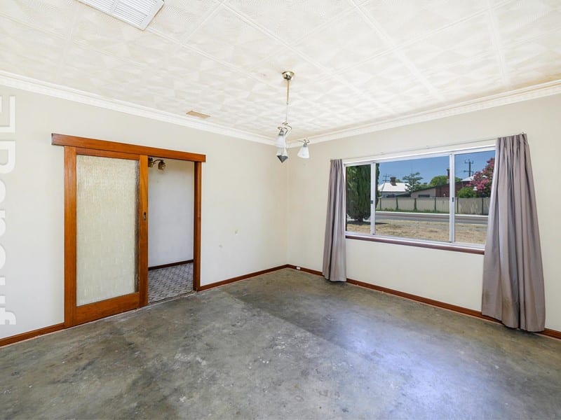 11 Morrison Road, Woodbridge