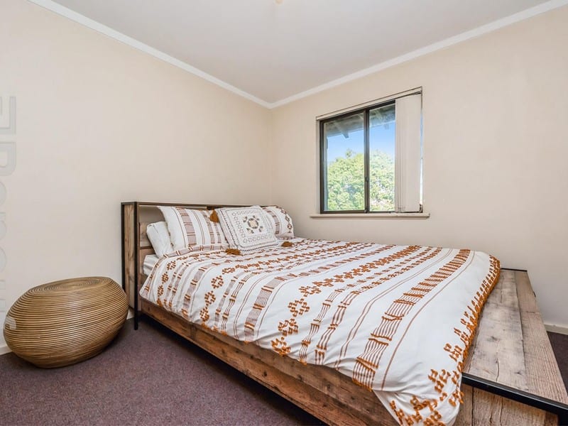 1/28 Caporn Street, Crawley