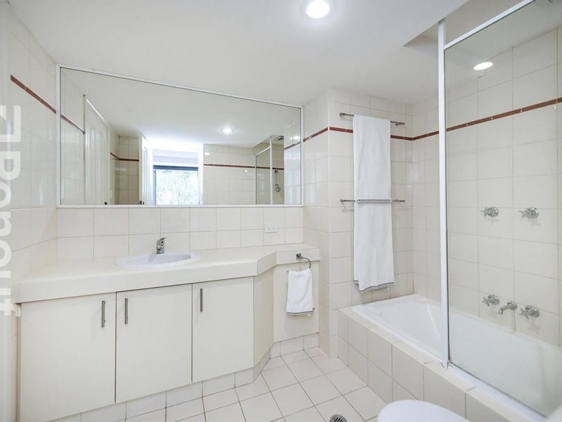 23/134 Mounts Bay Road, Perth