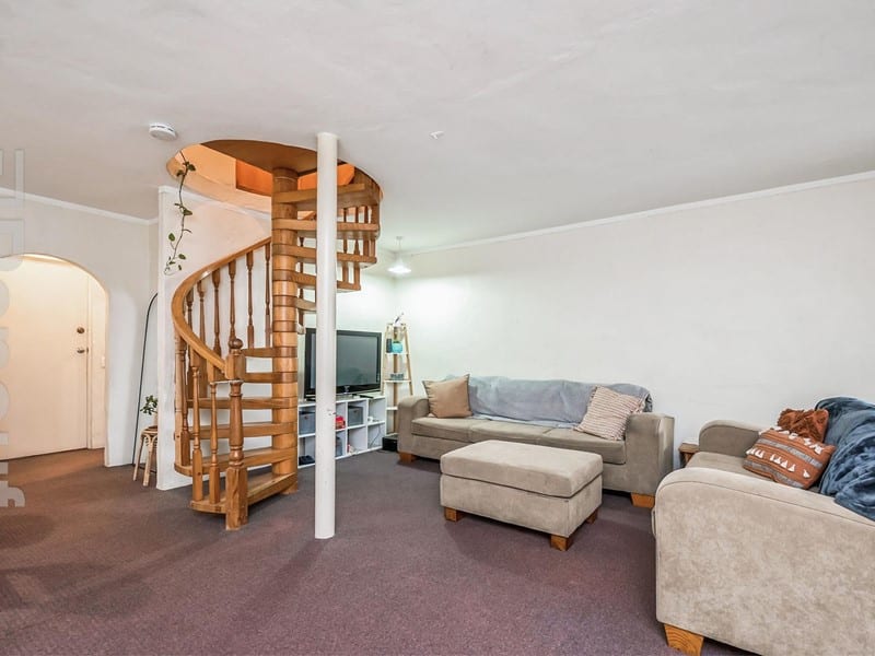 1/28 Caporn Street, Crawley