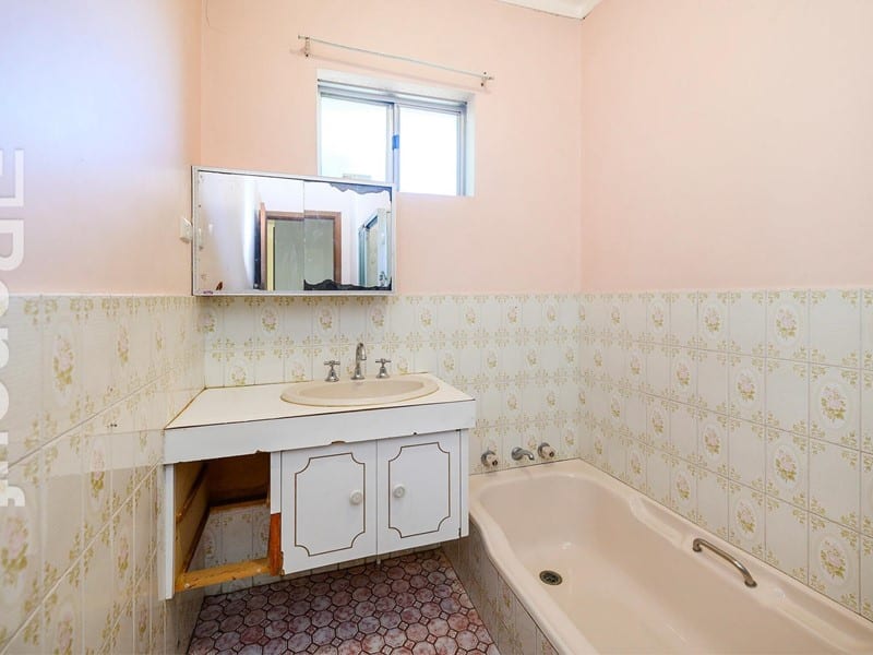 11 Morrison Road, Woodbridge