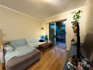 2/11-19 Stirling Road, Claremont