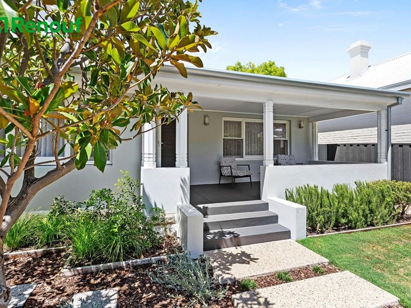 63 Hawkstone Street, Cottesloe