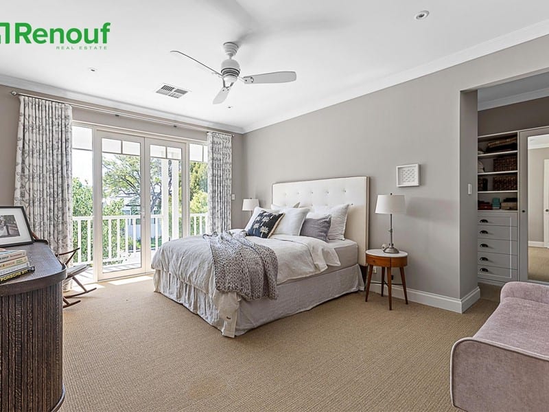20 Swansea, Swanbourne