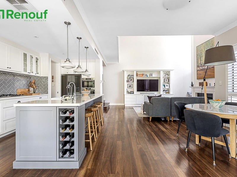 20 Swansea, Swanbourne