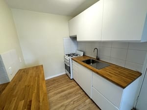 2/11-19 Stirling Road, Claremont