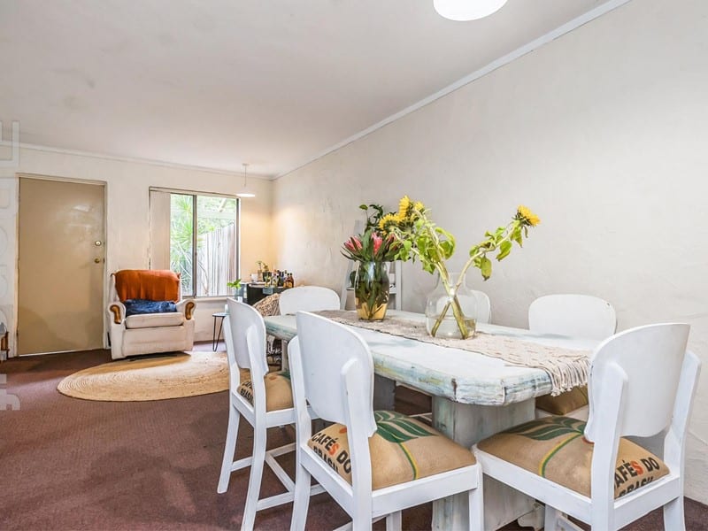 1/28 Caporn Street, Crawley