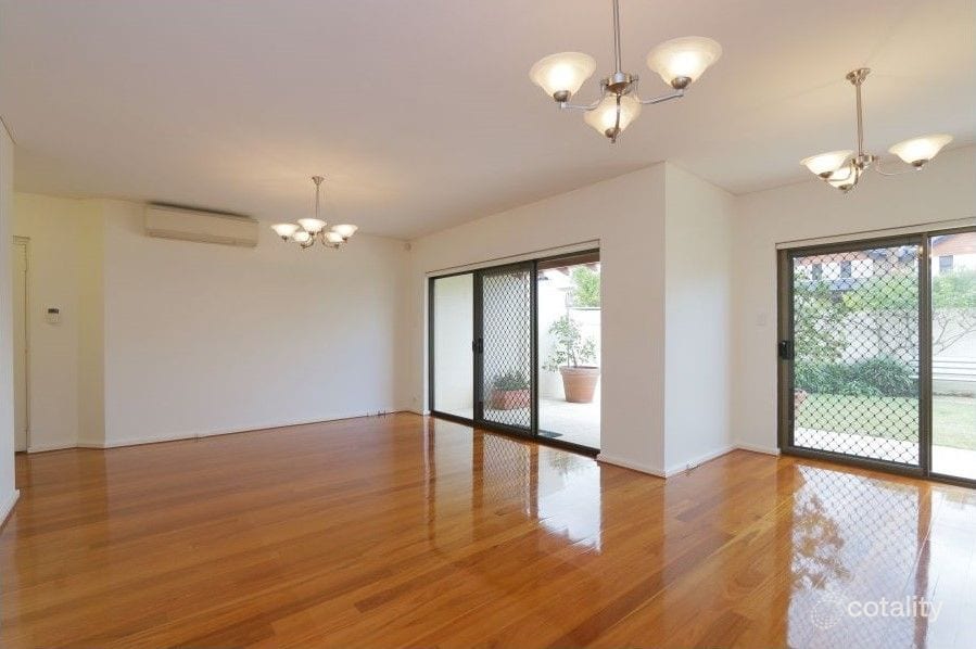 Lounge 1, before